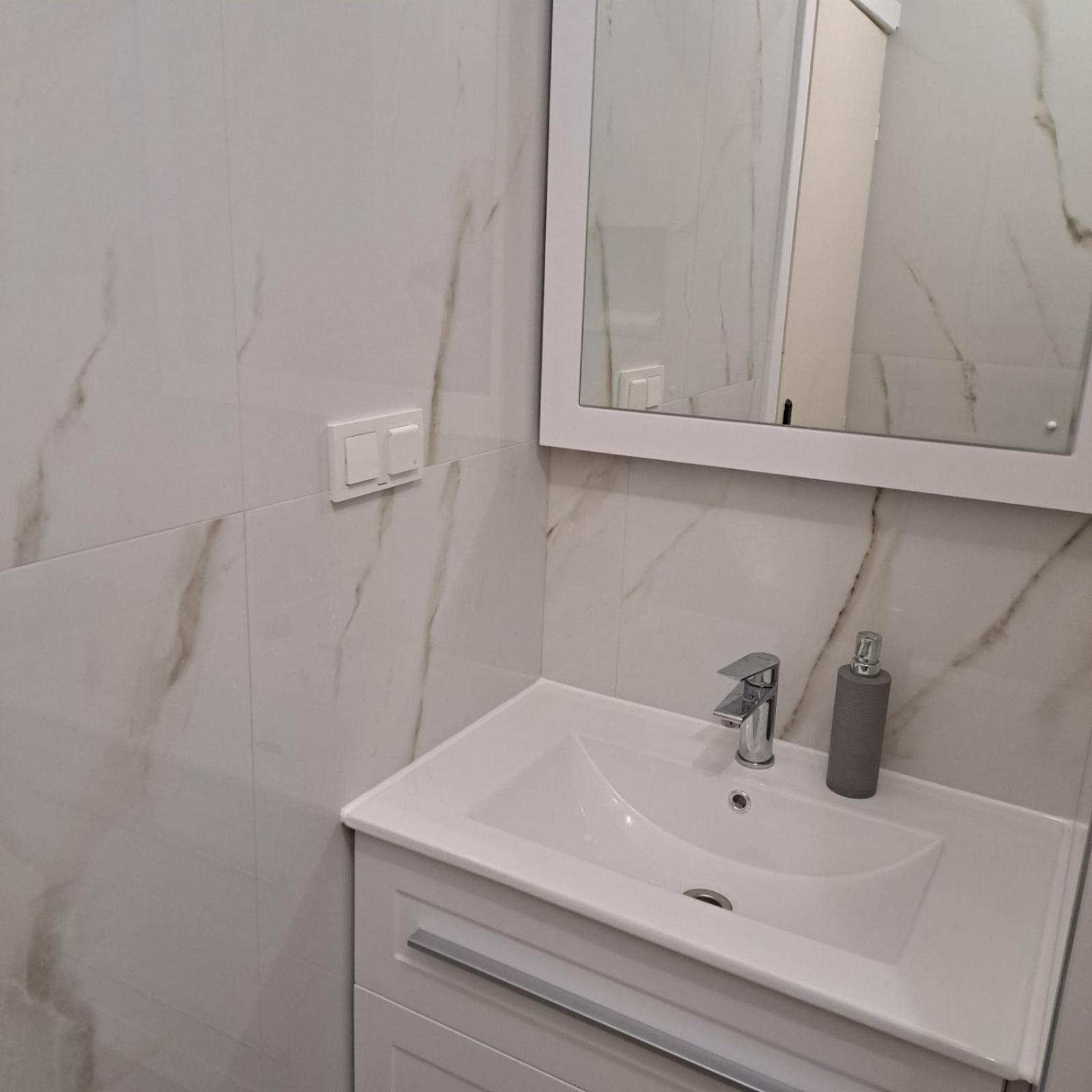 Apartments Marijana Rab Town Bagian luar foto